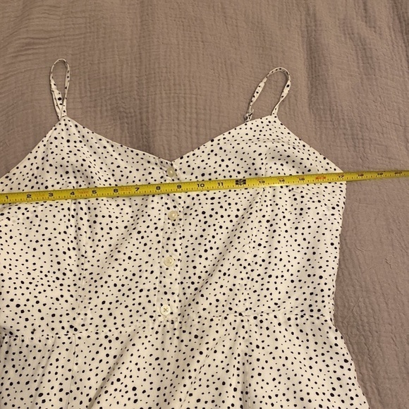 Gap white polka dot summer dress. Size 8. 100% rayon. Very good condition - Picture 9 of 12